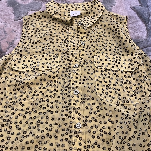 Cabi Tank - Picture 3 of 8